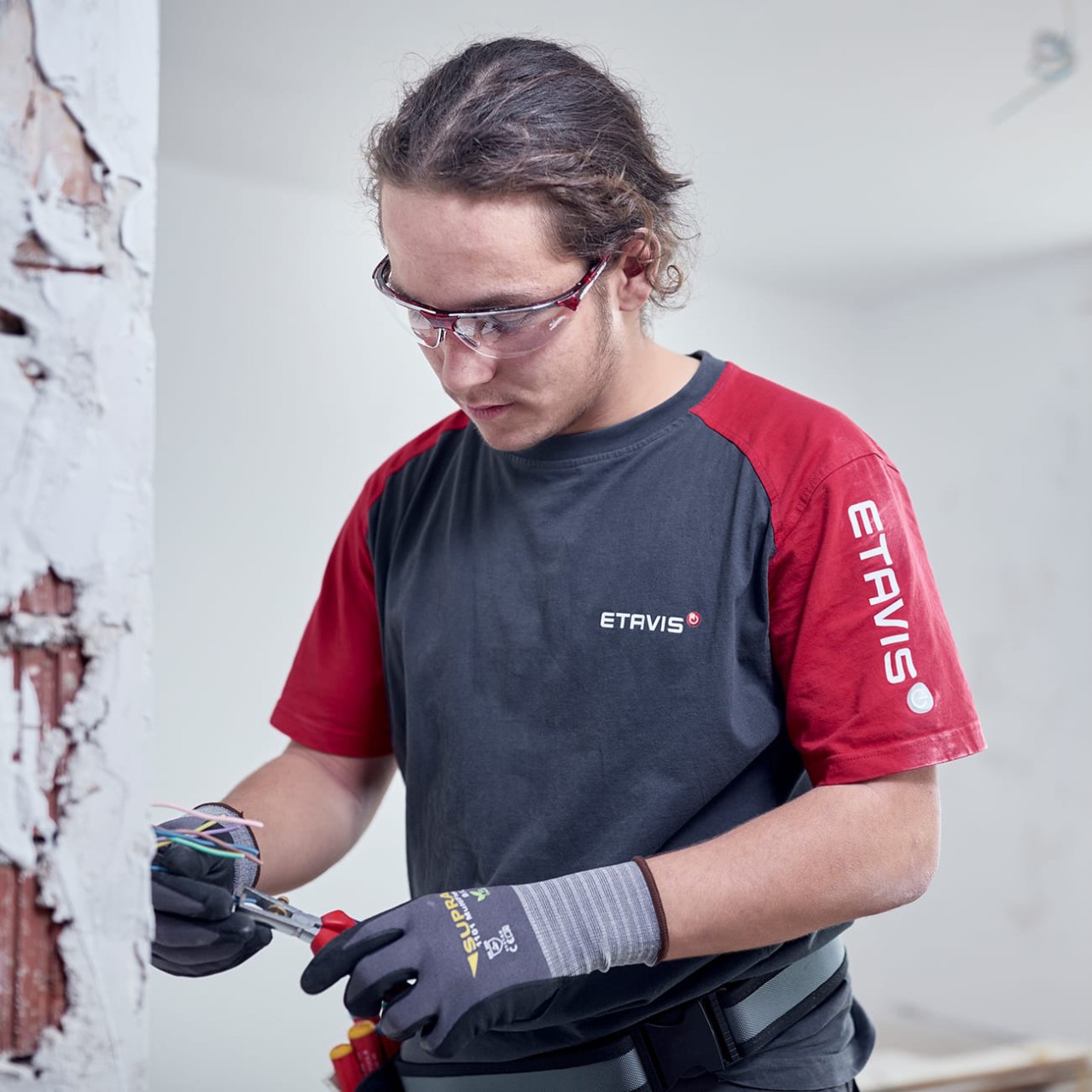 etavis_elektroinstallateur_aaronineichen007-1719391664.jpg